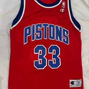 Vintage Detroit Pistons Grant Hill Champion Jersey Size 40 (Medium)